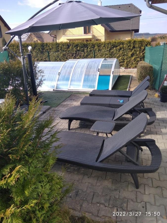 Relaxklub Villa S Wellness Tremosna Bagian luar foto