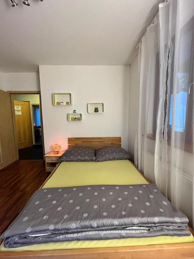 Relaxklub Villa S Wellness Tremosna Bagian luar foto